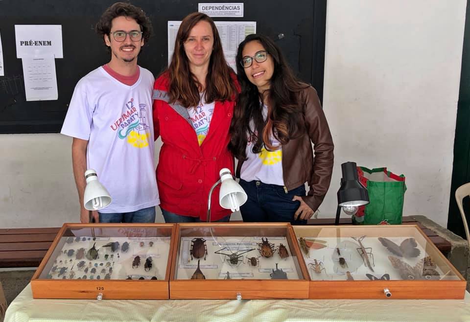 Learning about beetles workshop, Paraty